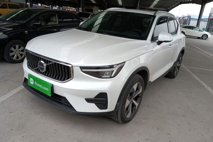 Used Volvo XC40 2024 B4 4x4 Smart Luxury Edition