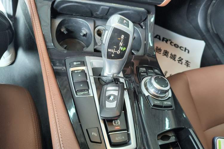 Used BMW 5 Series 2017 520Li Elegant Edition
