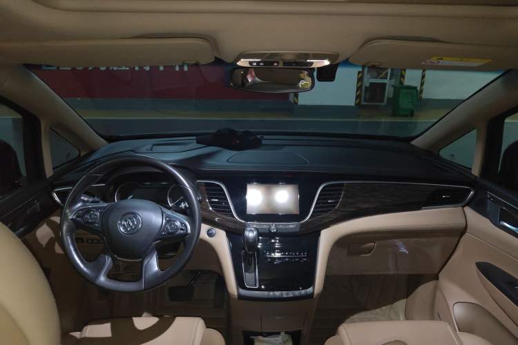 Used Buick GL8 2017 ES 28T Flagship Model China V Standard