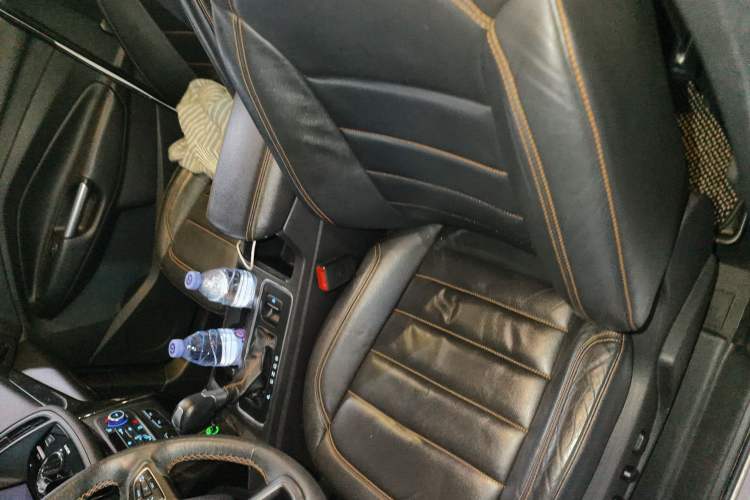 Used Ford Kuga 2017 EcoBoost 245 Four-Wheel-Drive Sport Model Left Front Seat