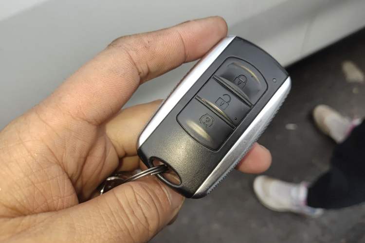 Used Dongfeng Fengon 580 2016 1.5T Manual Luxury Edition
