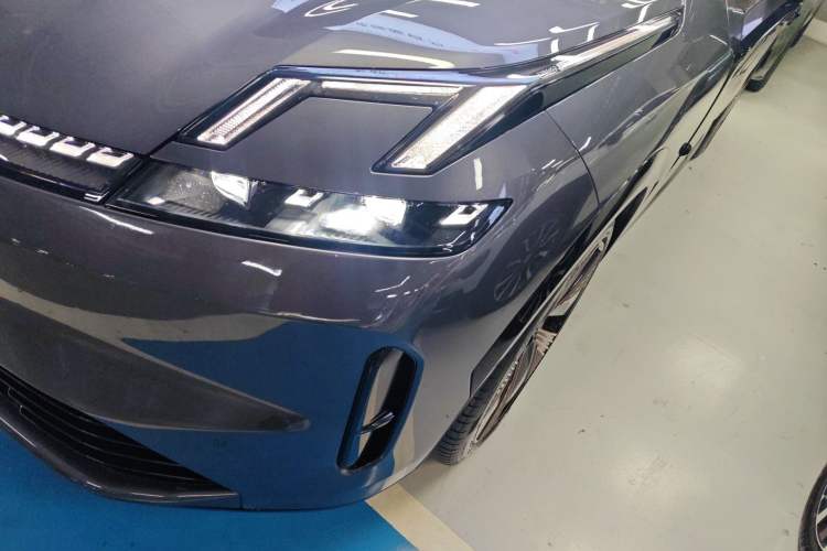 Used Lynk & Co 08 EM-P 2023 220 km Limited-Time Edition
