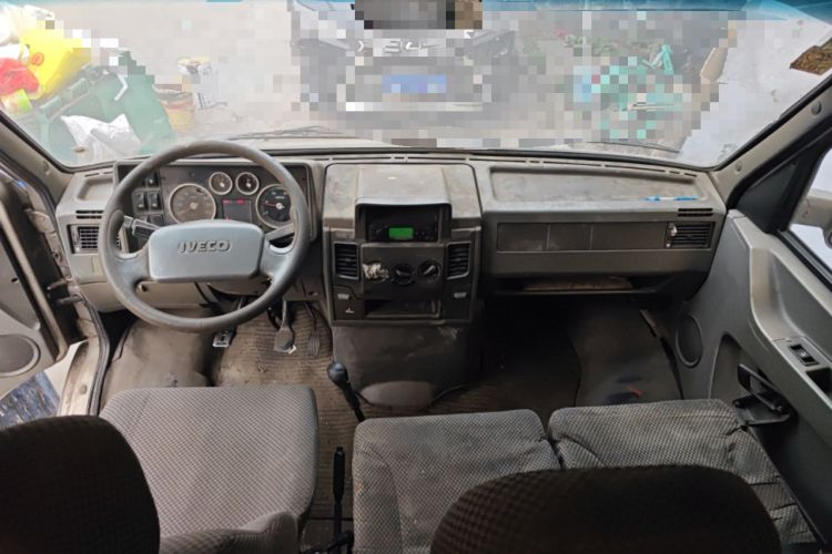 Used Iveco Daily  Center Console