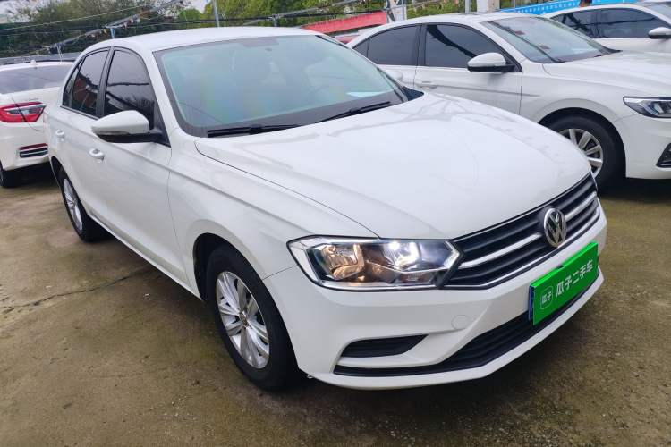 Used Volkswagen Bora 2018 1.5L Automatic Fashion Model Front Right 45 Deg