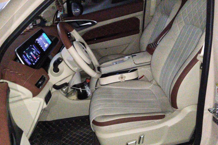 Used ORA Good Cat 2023 401 km Standard Range Luxury Version Lithium Iron Phosphate