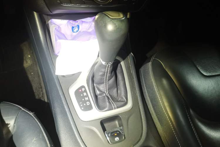 Used Jeep Cherokee 2016 2.4L Leading Edition