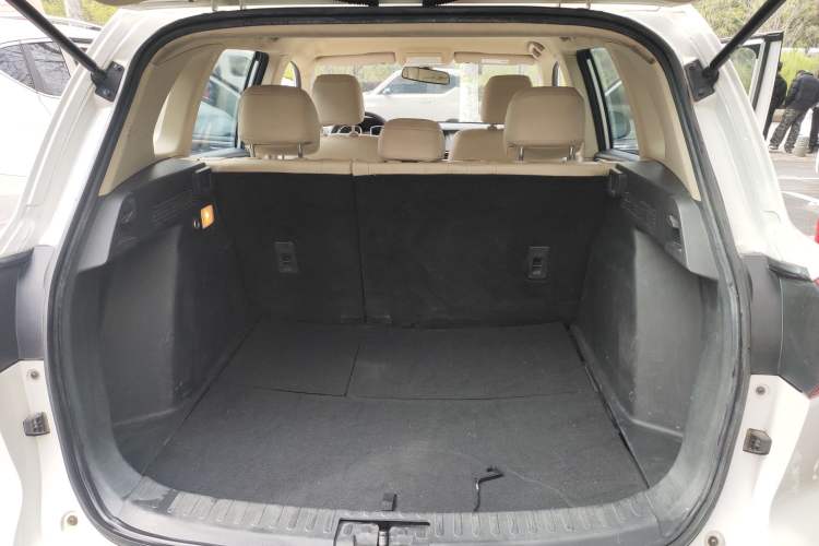 Used Zotye Domy X5 2017 Upgraded Model 1.5T Manual Luxury Version