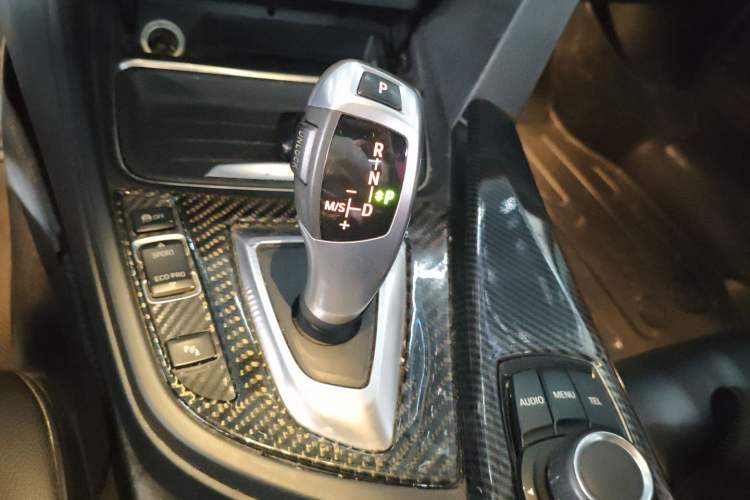 Used BMW 3 Series 2015 320Li Luxury Edition Fashion Model
