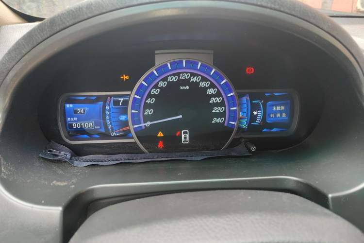 Used BYD S6 2014 1.5TI Manual Luxury 5-Seater Instrument Cluster
