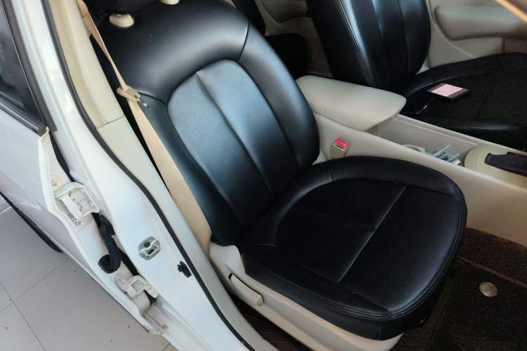 Used Dongfeng Aeolus A60 2016 1.6L Automatic Luxury Model
