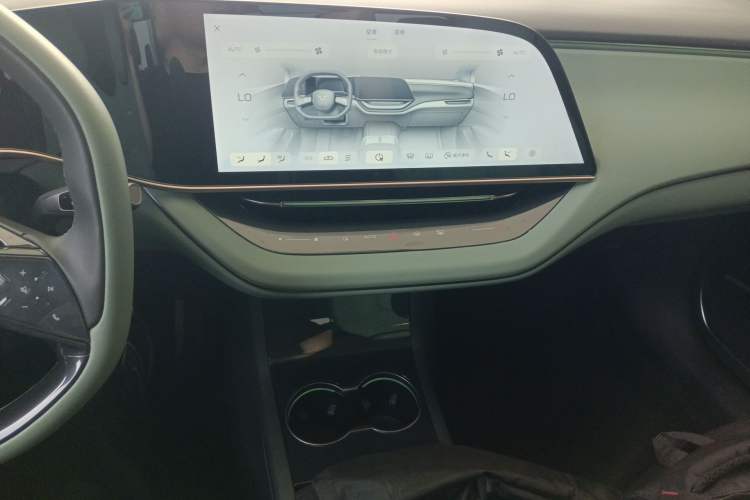 Used Hongqi EH7 2024 820 Pro Audio And AC Panel