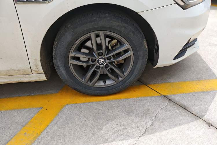 Used BYD Qin Pro 2019 Super Edition 1.5TI Automatic Smart Connect FENGSHANG Model China VI Standard
