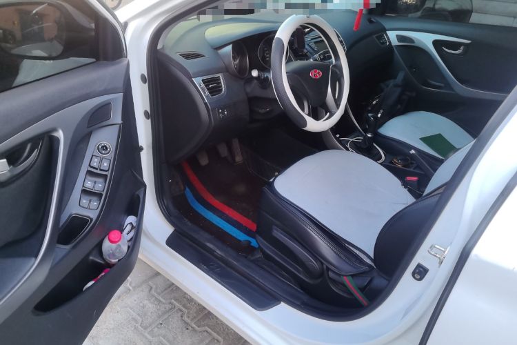 Used Hyundai Elantra (5th Generation / Langdong) 2015 1.6L Manual Fashion Edition