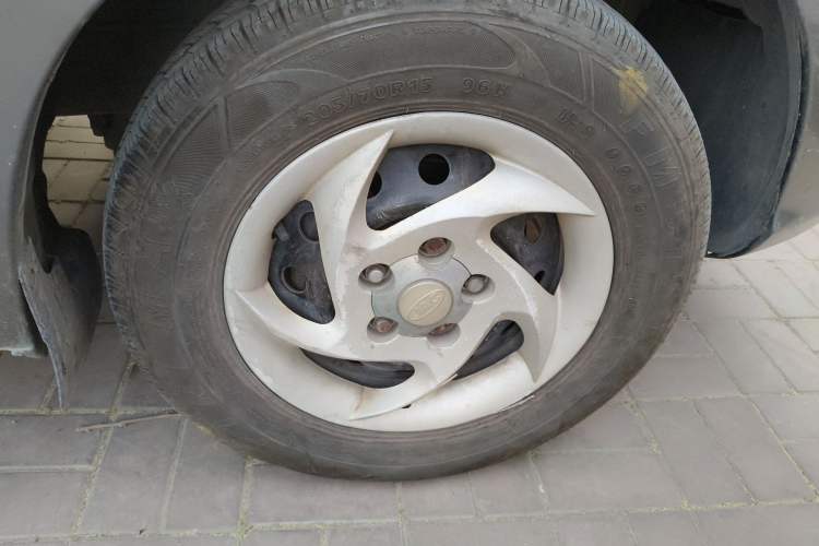 Used JAC Group Refine 2015 1.9T Shuttle Long Wheelbase Standard HFC4DB1-2C Right Front Wheel Hub