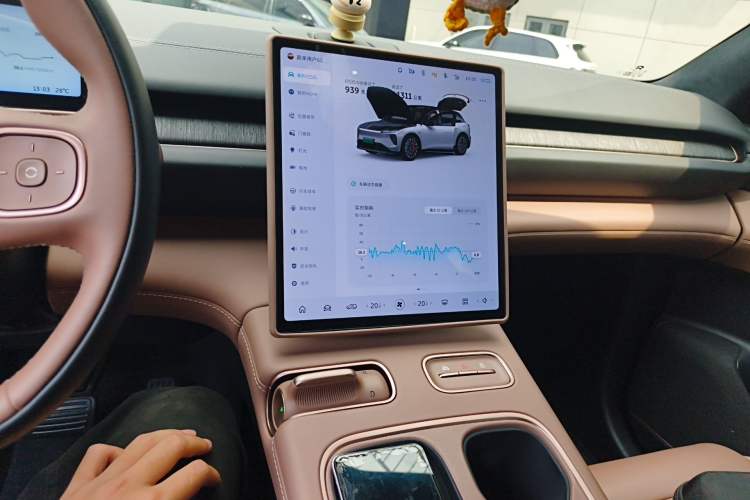 Used Nio EC6 2023 75 kWh