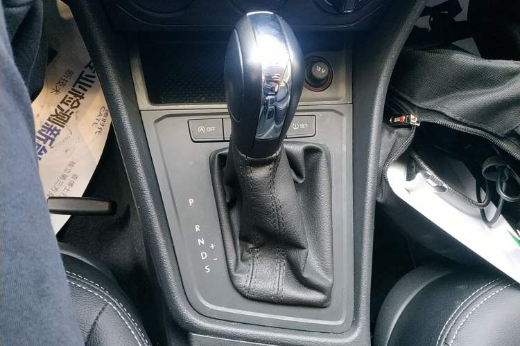 Used Volkswagen Lavida 2019 Lavida Start 1.5L Automatic Trendy Version China VI Standard Gear Lever