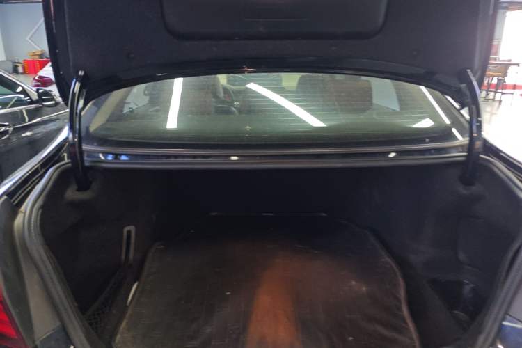 Used BMW 5 Series 2017 525Li Leading Model Trunk