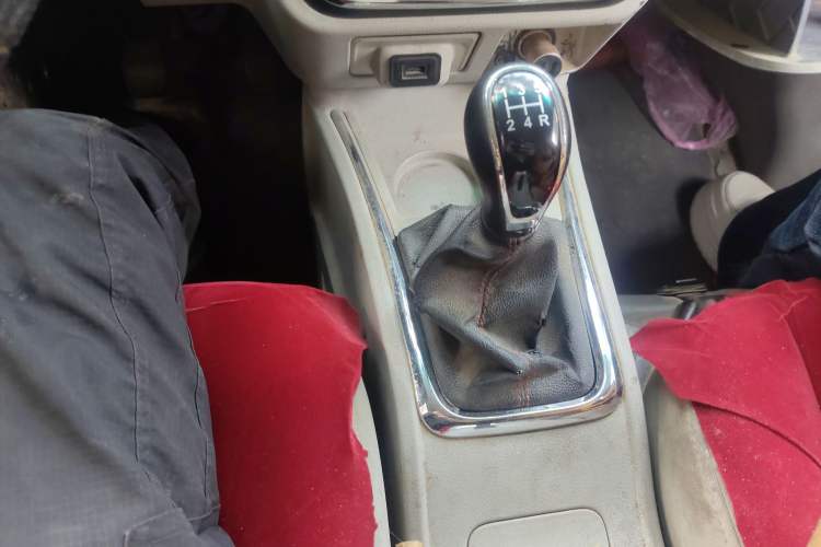 Used Jinbei New Hiace X30L 2019 1.5L Wealth Edition China VI SWC15M