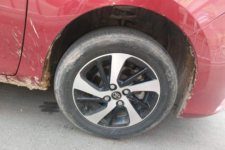 Used Toyota YARiS L Zhi Xiang 2017 1.5E CVT Dynamic Edition Right Front Wheel Hub