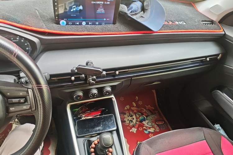 Used Wuling Alvez 2022 1.5L Manual Free-Style Model
