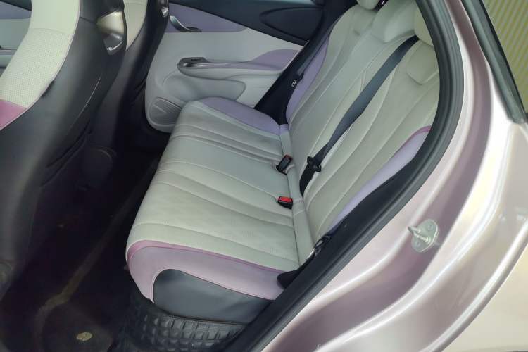 Used BYD Dolphin 2023 420 km Free Version
