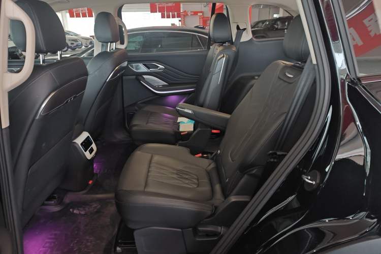 Used Hongqi HS7 PHEV 2024 2.0T PHEV Two-Wheel Drive Flagship Edition 6 Seats