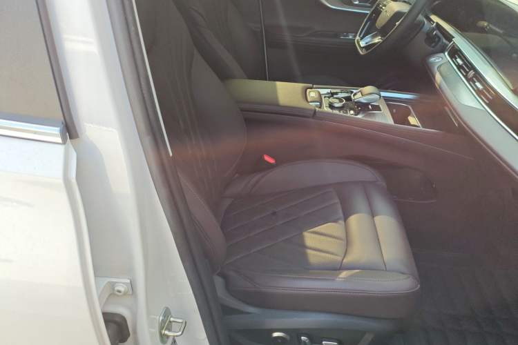 Used Chery Tiggo 8 PRO 2024 Champion Edition 290T Two-Wheel Drive Peak Version 5 Seats
