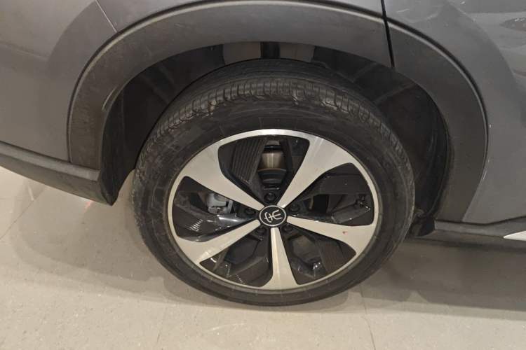 Used BYD Song PLUS New Energy 2021 EV Deluxe Model Right Rear Wheel Hub