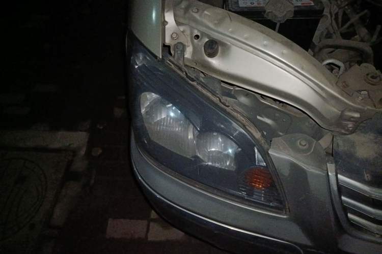 Used FORTHING Lingzhi 2013 M3 1.6L 7-Seater Comfort Model