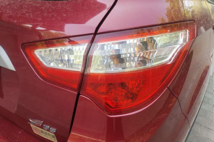 Used CHANGAN CS35 2014 1.6L Manual Luxury Model China IV Standard Right Rear Taillight