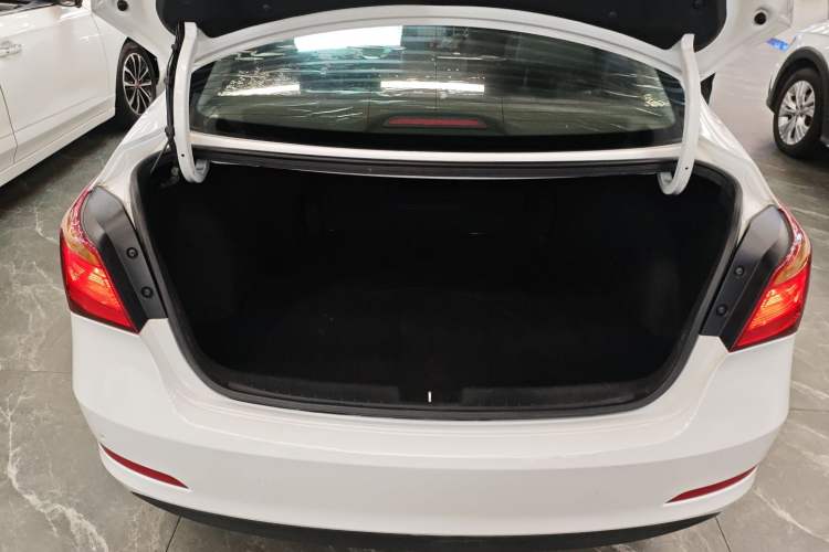 Used Hyundai Mistra 2014 1.8L Automatic Smart GLS