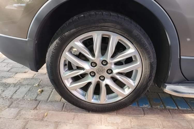 Used Buick Envision 2018 28T Four-Wheel Drive Luxury Model
