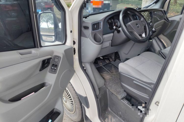 Used Foton Toano 2020 2.5T Manual Tongtu Short Wheelbase Mid-Roof 5/6-Seater 4J25TC3 Driver Seat