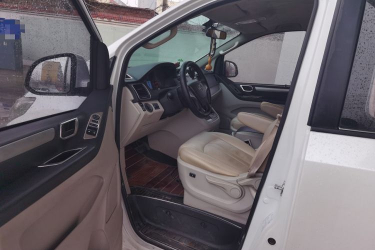 Used SAIC MAXUS G10 2015 2.0T Automatic Anniversary Edition