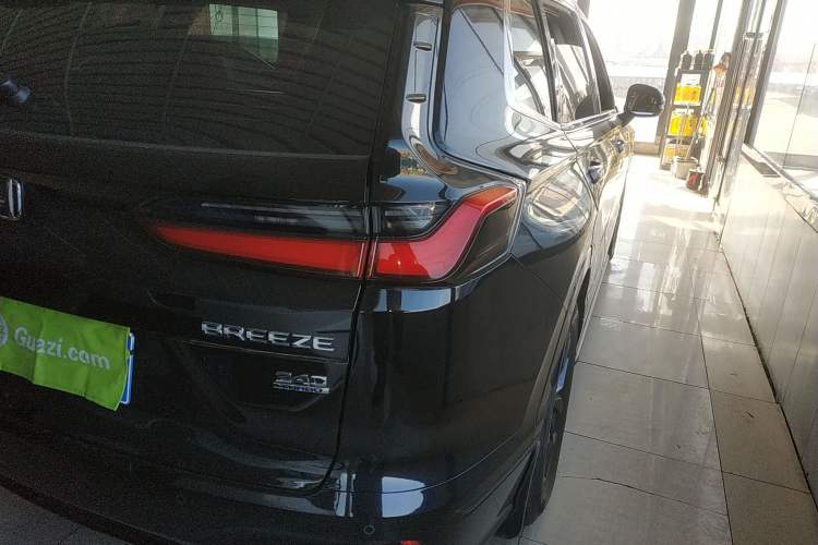 Used Honda Breeze 2023 240TURBO Two-Wheel-Drive Luxury Edition 5 Seats