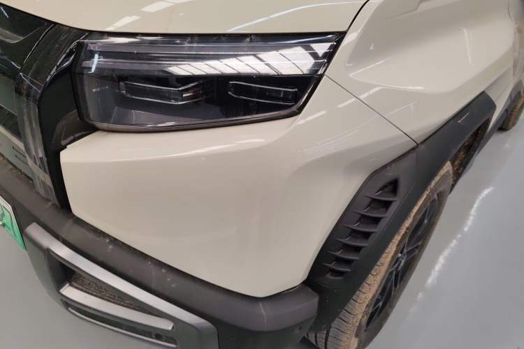 Used Formula Leopard Titanium 3 2025 501 km Range Rear-Wheel Drive Intelligent Driving Max Edition