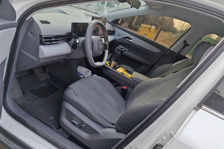 Used Bestune Yueyi 03 2025 445km Joyful Edition
