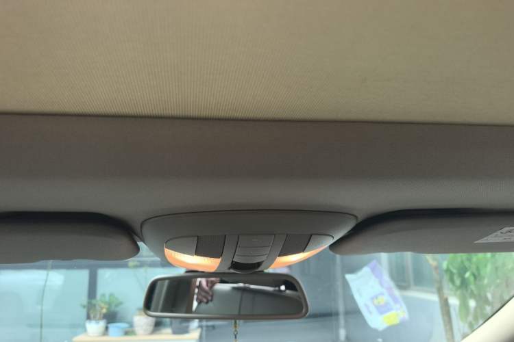 Used Mercedes-Benz R-Class 2010 R 300 L Luxury Model