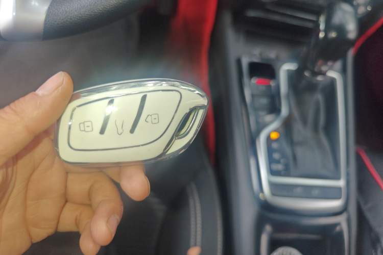 Used Roewe RX3 2020 1.6L CVT 4G Connected Ultra-Fun Elite Edition