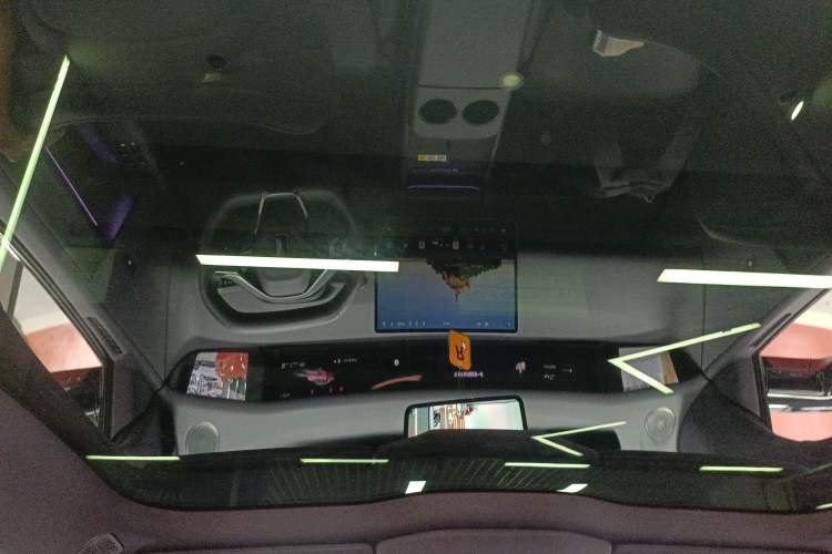 Used Avatr 06 2025 Ultra Pure Electric Edition Headliner