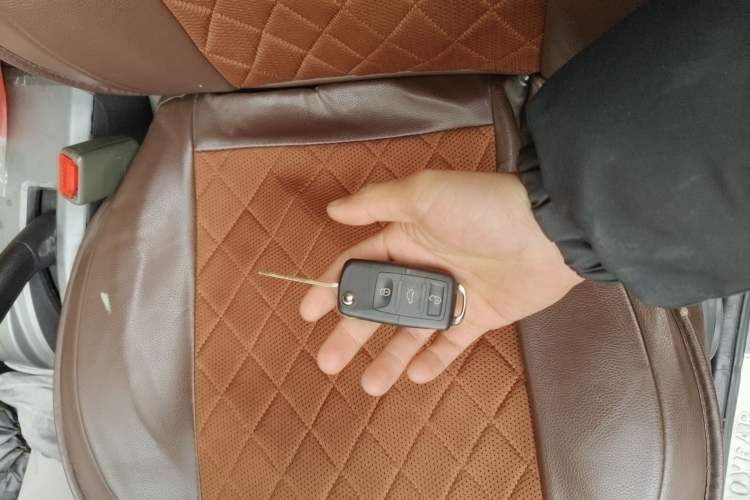 Used FORTHING Joyear 2011 1.5L Manual Luxury Edition
