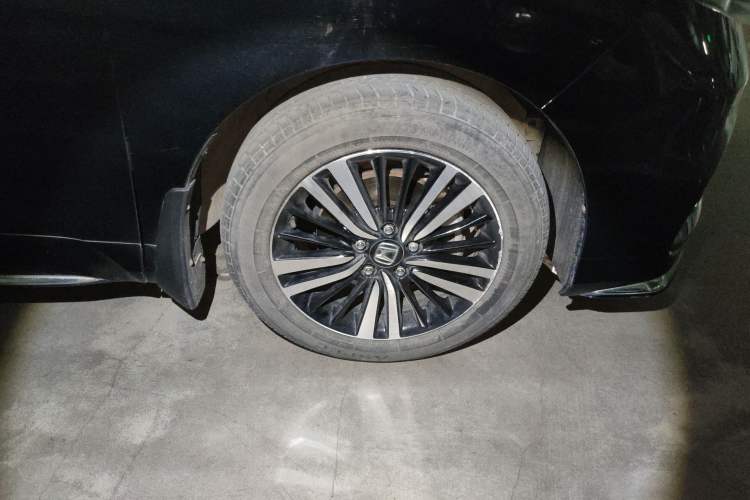 Used Honda Odyssey 2019 2.0L Rui·Smart Edition Right Front Wheel Hub
