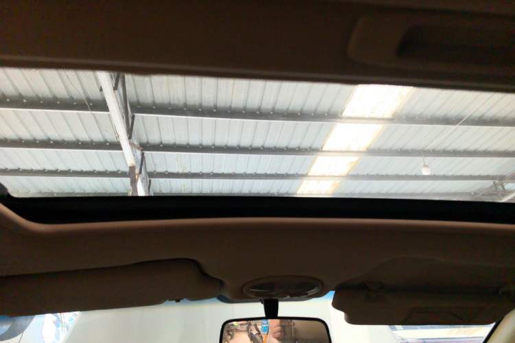 Used Buick Excelle 2013 1.5L Automatic Luxury Model Headliner