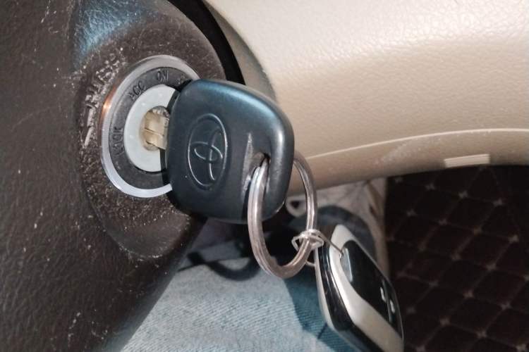 Used Toyota Highlander 2012 2.7L Two-Wheel Drive 7-Seater Elite Edition
