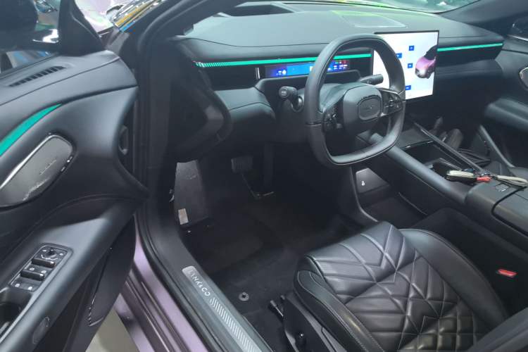 Used Lynk & Co 10 EM-P 2025 Model 120 Four-Wheel Drive Ultra Driver Seat