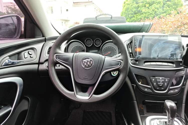 Used Buick Regal 2015 1.6T Leading Technology Model Steering Wheel