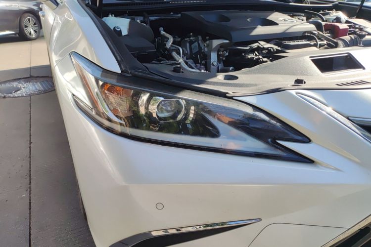 Used Lexus ES 2022 200 Excellence Edition