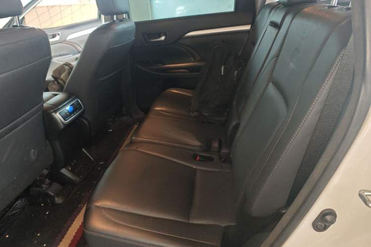 Used Toyota Highlander 2018 2.0T Four-Wheel Drive Luxury Edition 7 Seats China V Emission Standard