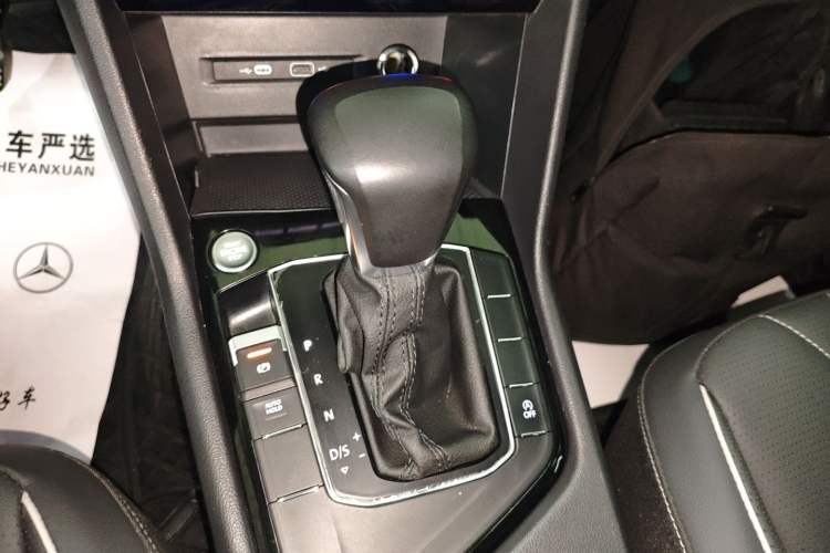 Used Volkswagen Tiguan L 2022 330TSI Automatic Two-Wheel Drive Smart Edition Gear Lever