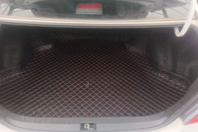 Used BYD F3 2012 Energy-Saving Edition 1.5L Manual Standard Model
